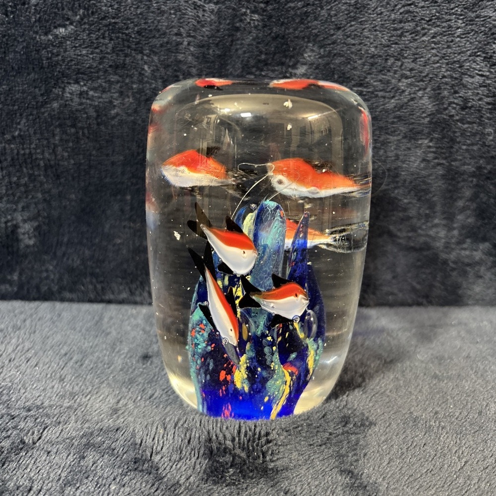 Vintage Art Glass Fish Tank Aquarium Sculpture Paperweight Murano Style 4.5 inch